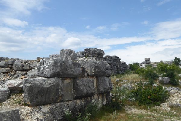 The cyclopean walls of an ancient fort  at Daorson