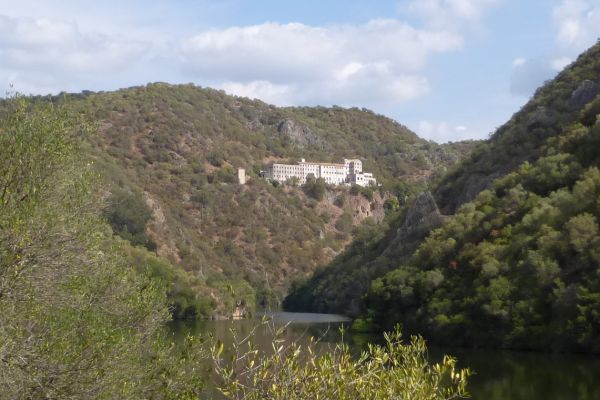 Walking in Hornachuelos Natural Park
