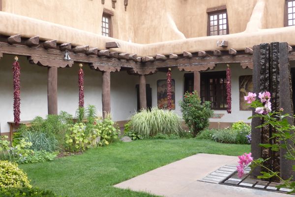 The pretty courtyard of New Mexico Museum of Art, Santa Fe