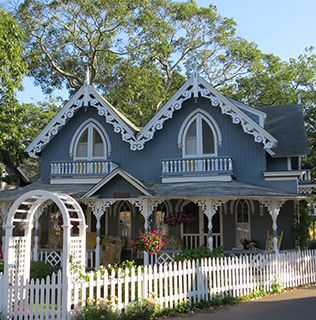 Cape cod gingerbread house
