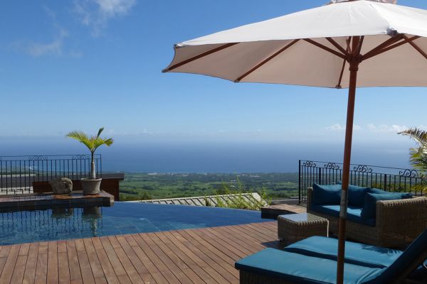 Our African style lodge in the hills on the east coast of Réunion