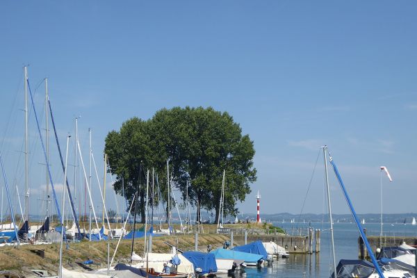 Walking along Lake Constance (Bodensee)