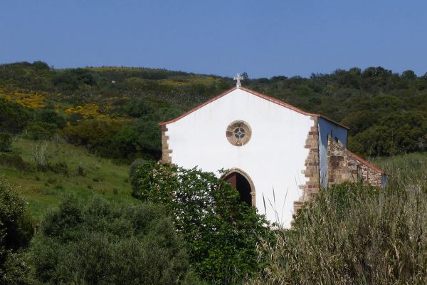 14C Guadalupe chapel, where Henry the Navigator and his ships’ crews prayed before voyages