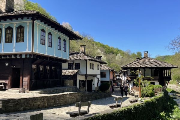 Etar ethnographic complex